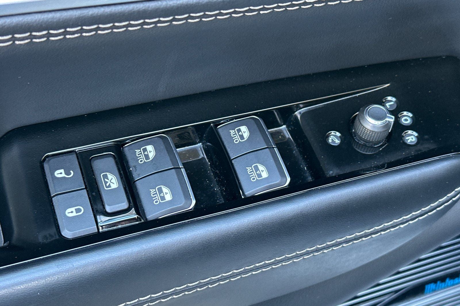 2023 Jeep Grand Wagoneer Series II