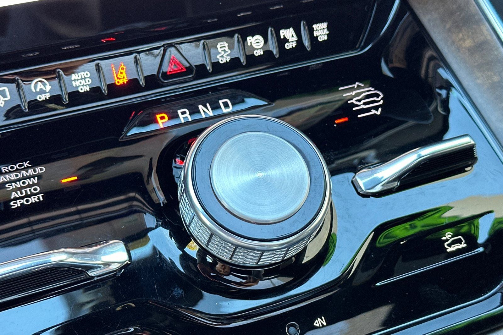 2023 Jeep Grand Wagoneer Series II