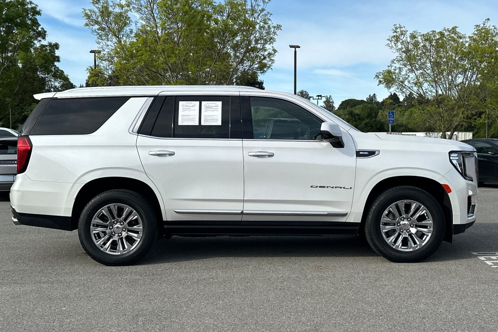 2022 GMC Yukon Denali