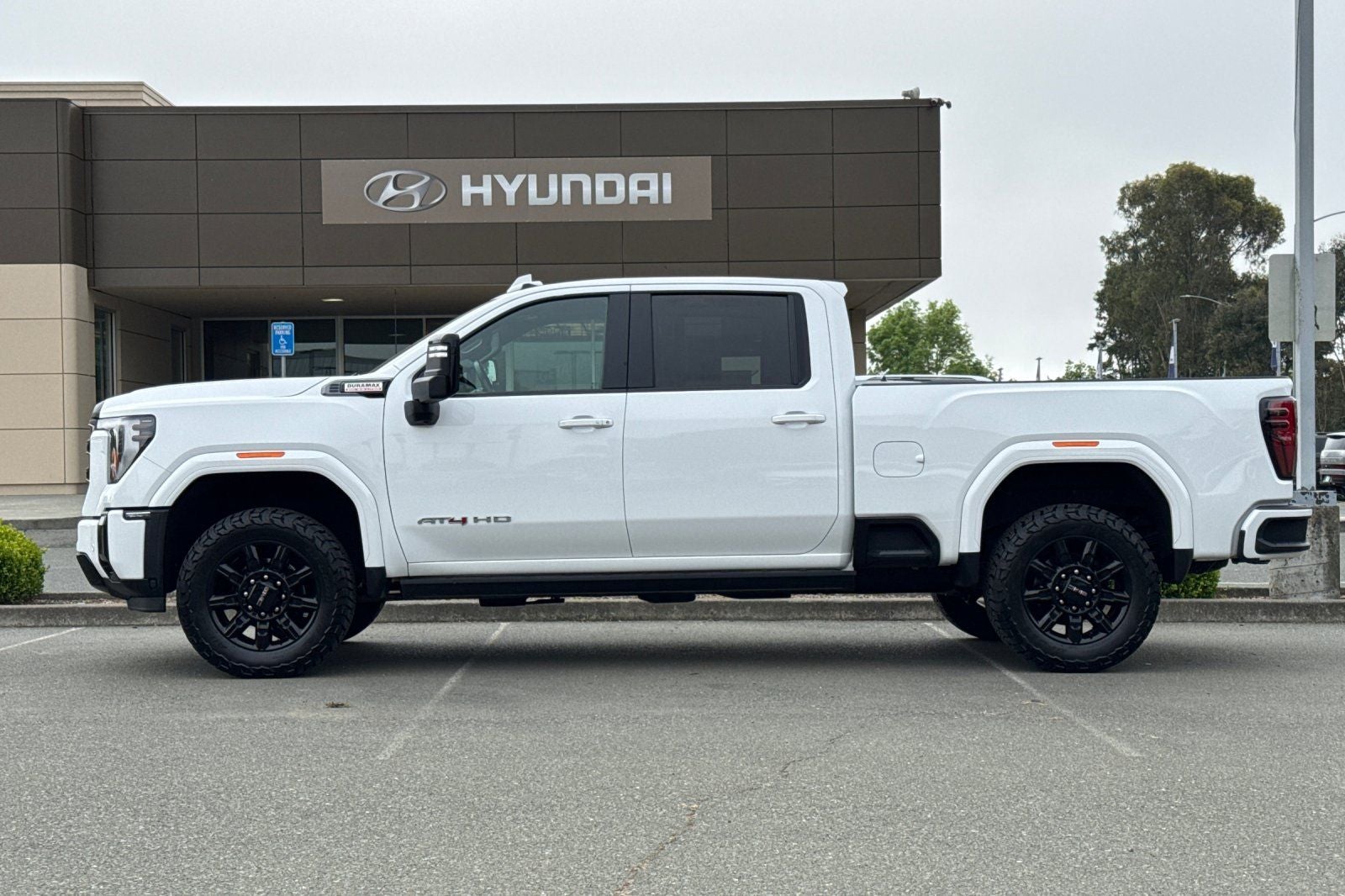 2024 GMC Sierra 2500HD AT4