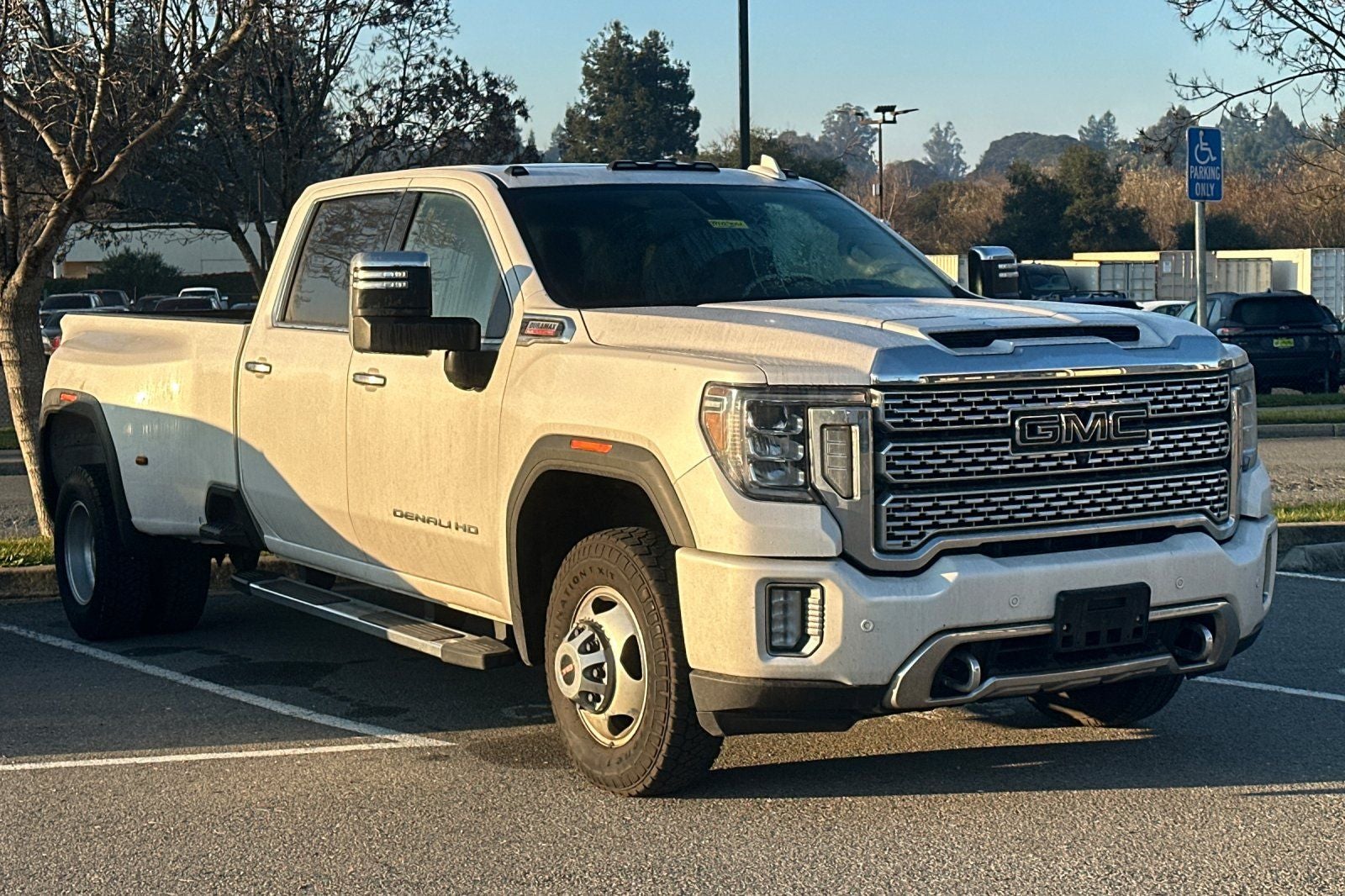 2023 GMC Sierra 3500HD Denali