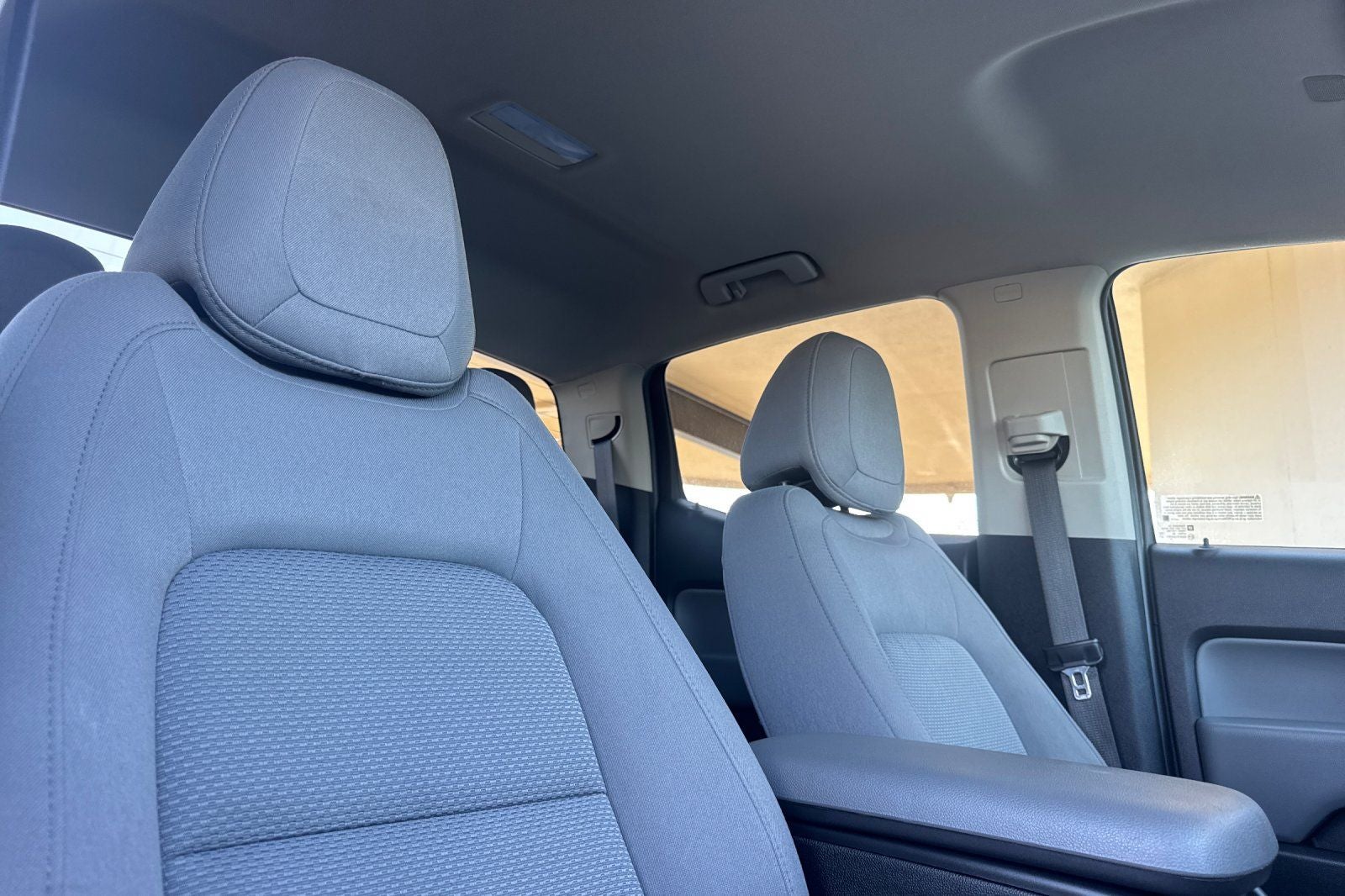 2022 GMC Canyon Elevation Standard