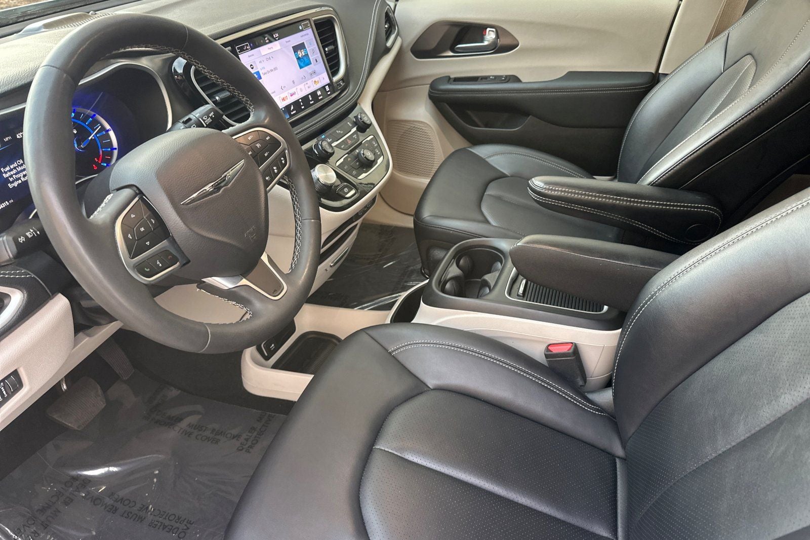 2024 Chrysler Pacifica Hybrid Select