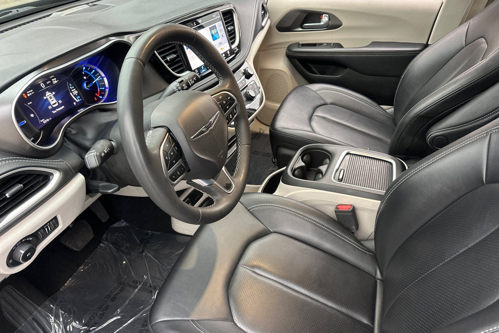 2024 Chrysler Pacifica Hybrid Select