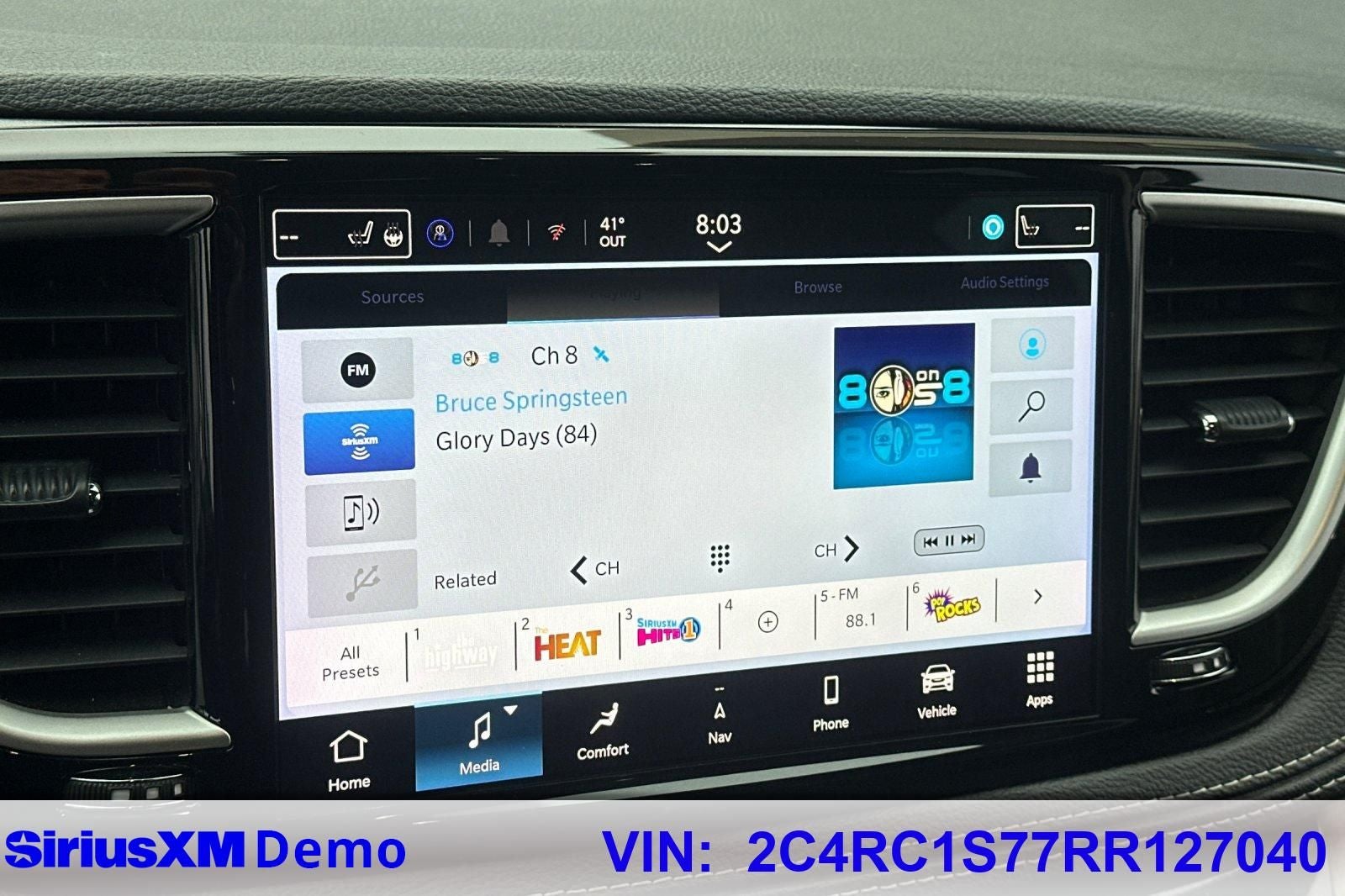 2024 Chrysler Pacifica Hybrid Select