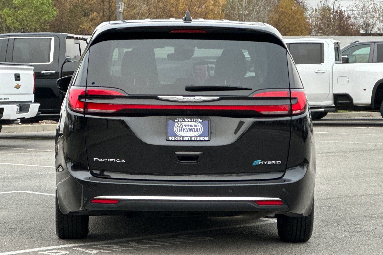 2024 Chrysler Pacifica Hybrid Select