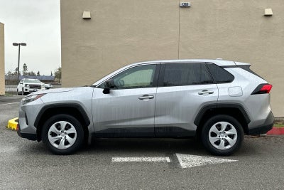 2025 Toyota RAV4 LE