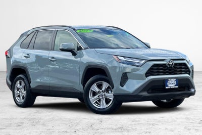 2022 Toyota RAV4 XLE