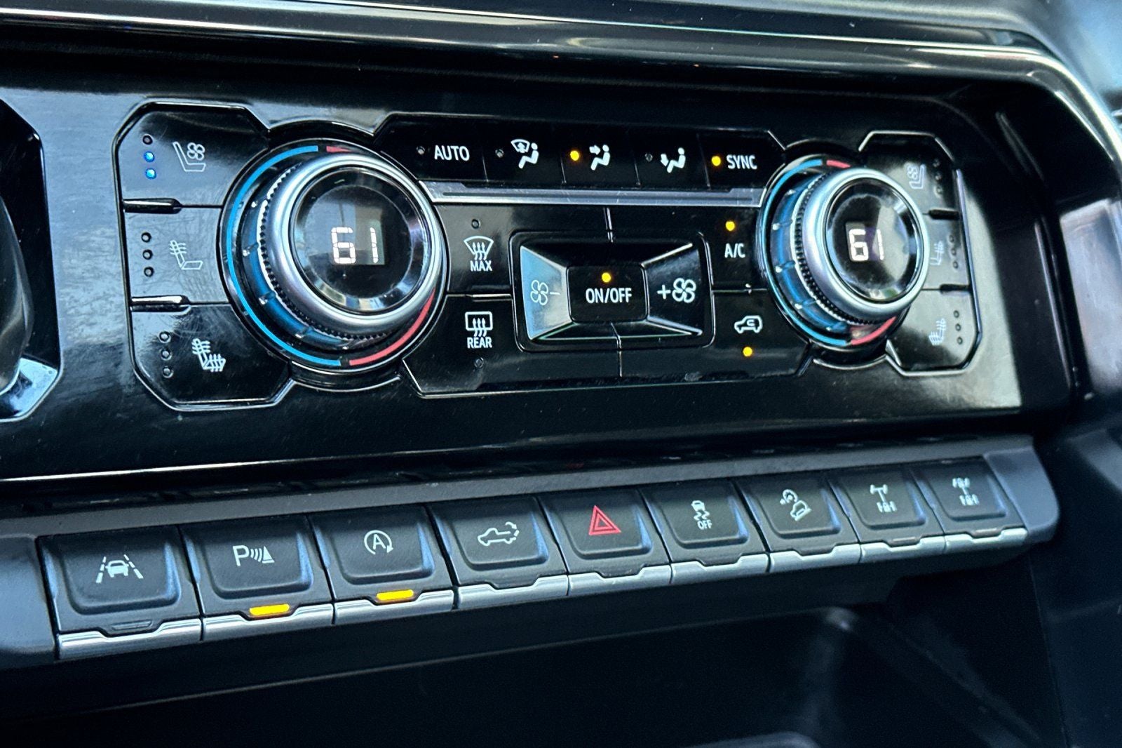 2022 GMC Sierra 1500 AT4X - Photo 23