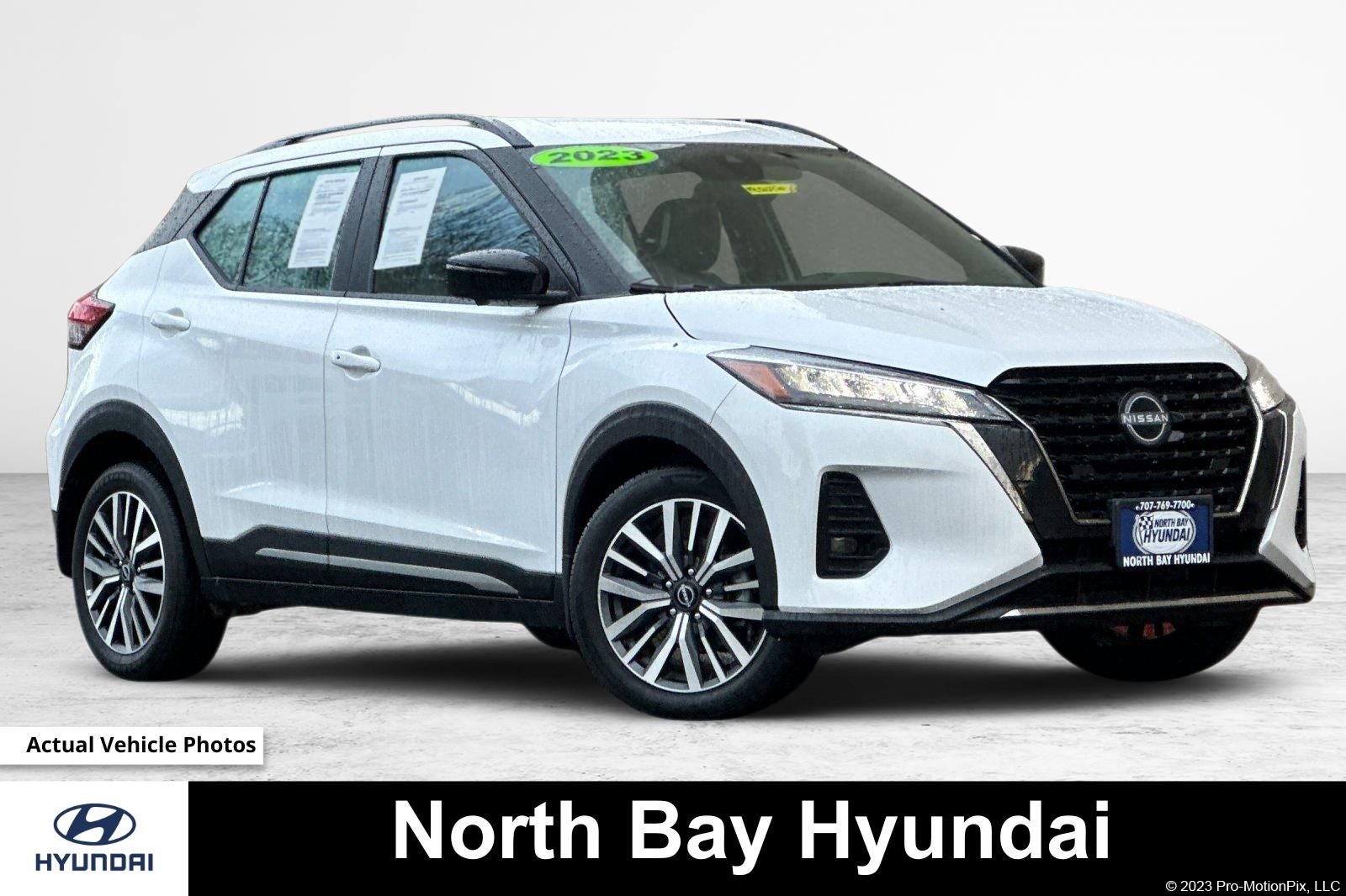 2023 Nissan Kicks SR