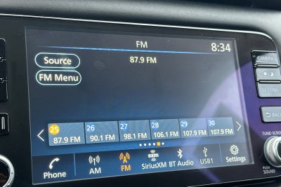 2023 Nissan Kicks SR