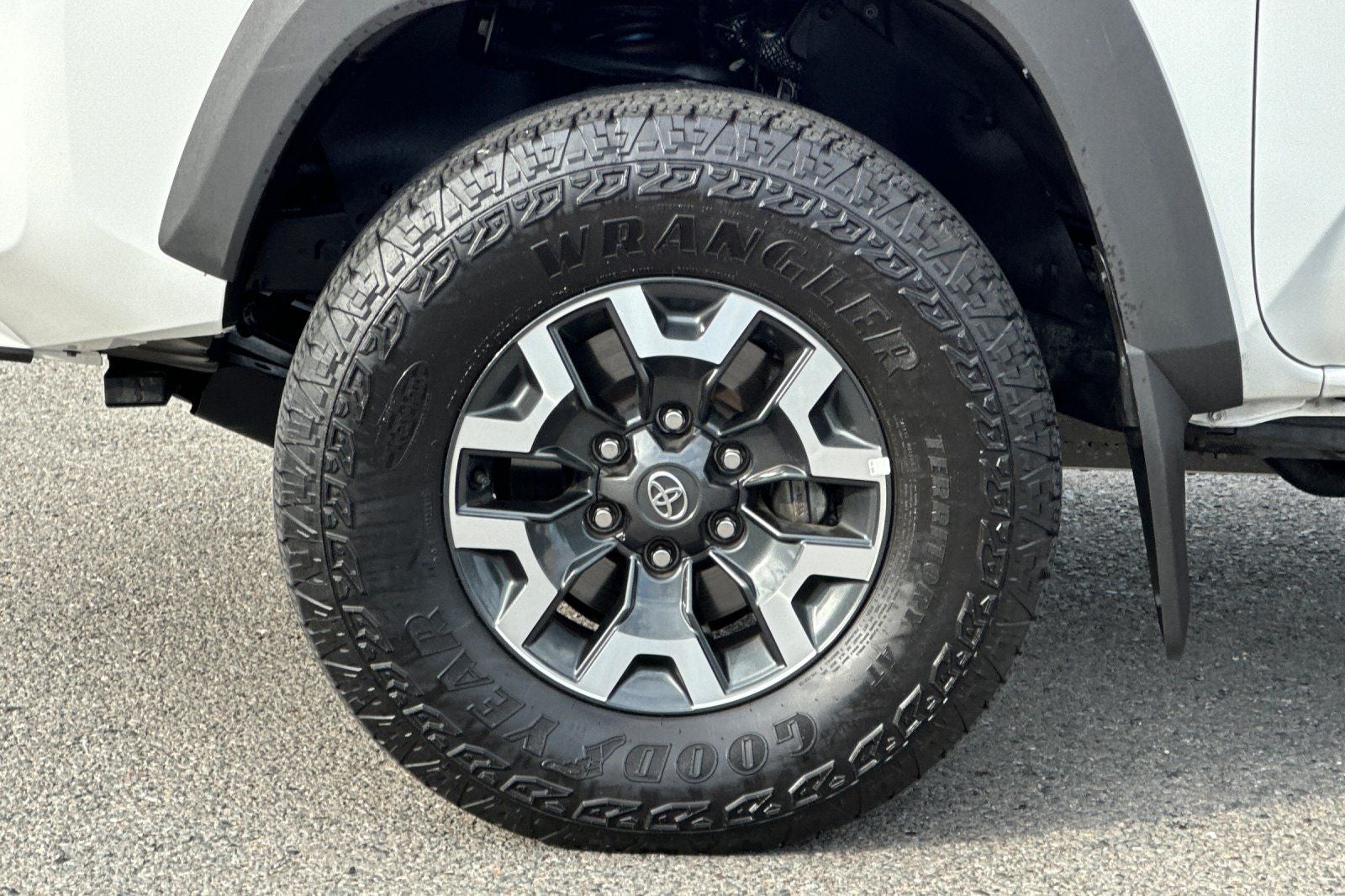 2023 Toyota Tacoma TRD Off-Road V6