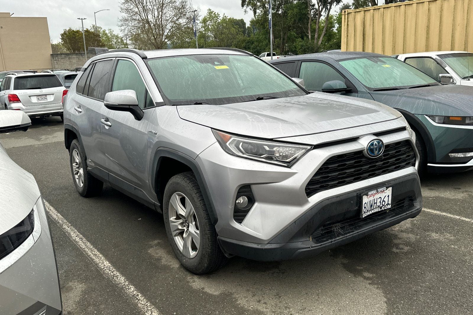 2021 Toyota RAV4 Hybrid XLE