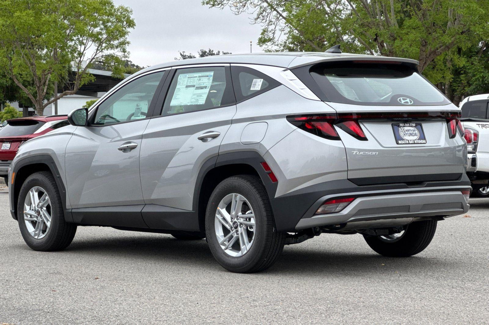 2026 Hyundai TUCSON SE FWD