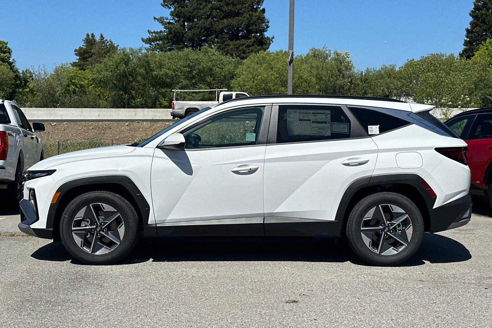2026 Hyundai TUCSON SEL FWD