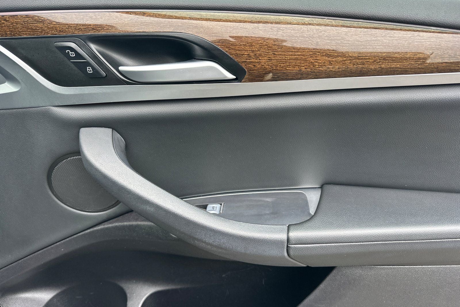 2023 BMW X4 xDrive30i