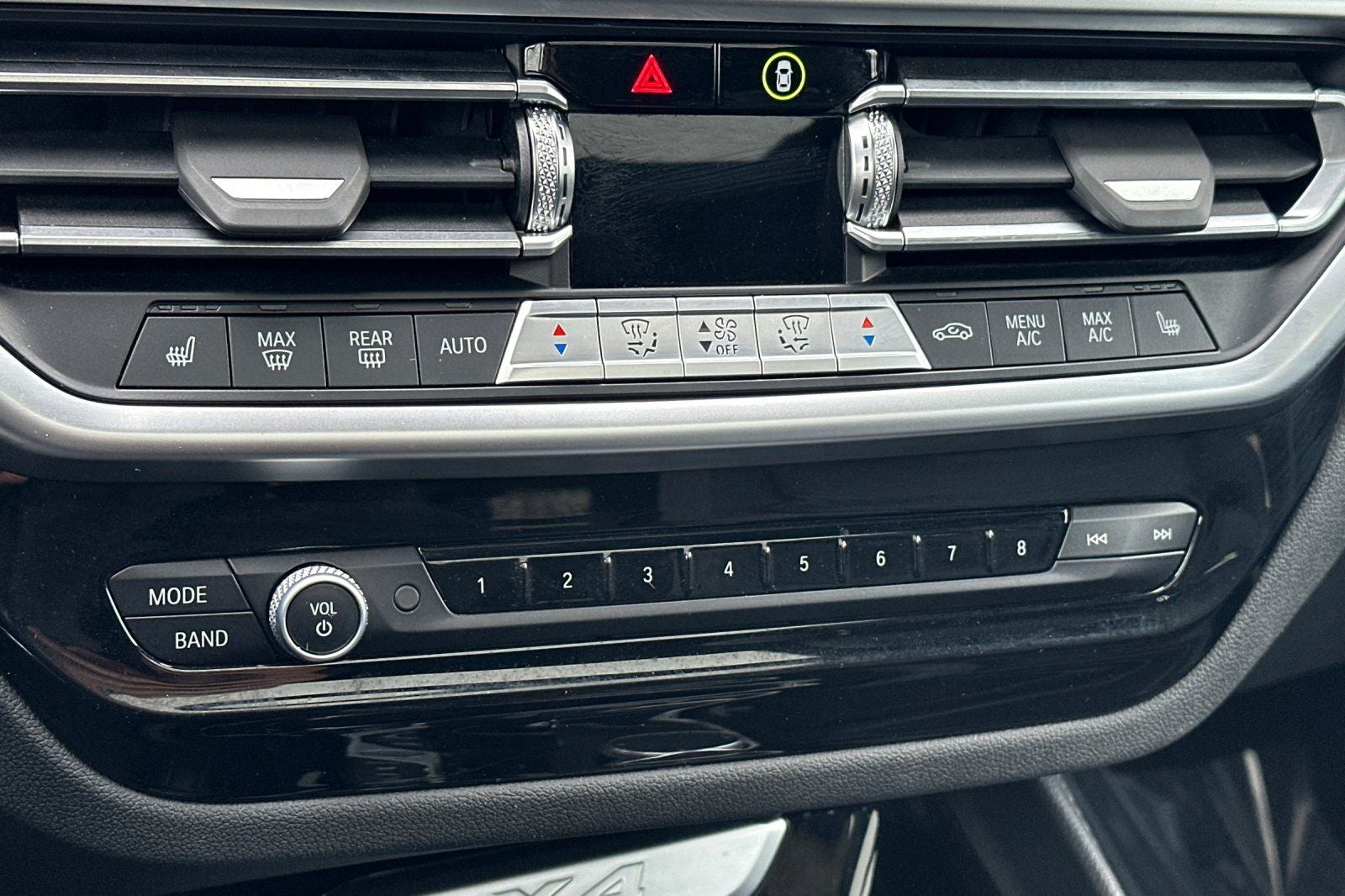 2023 BMW X4 xDrive30i