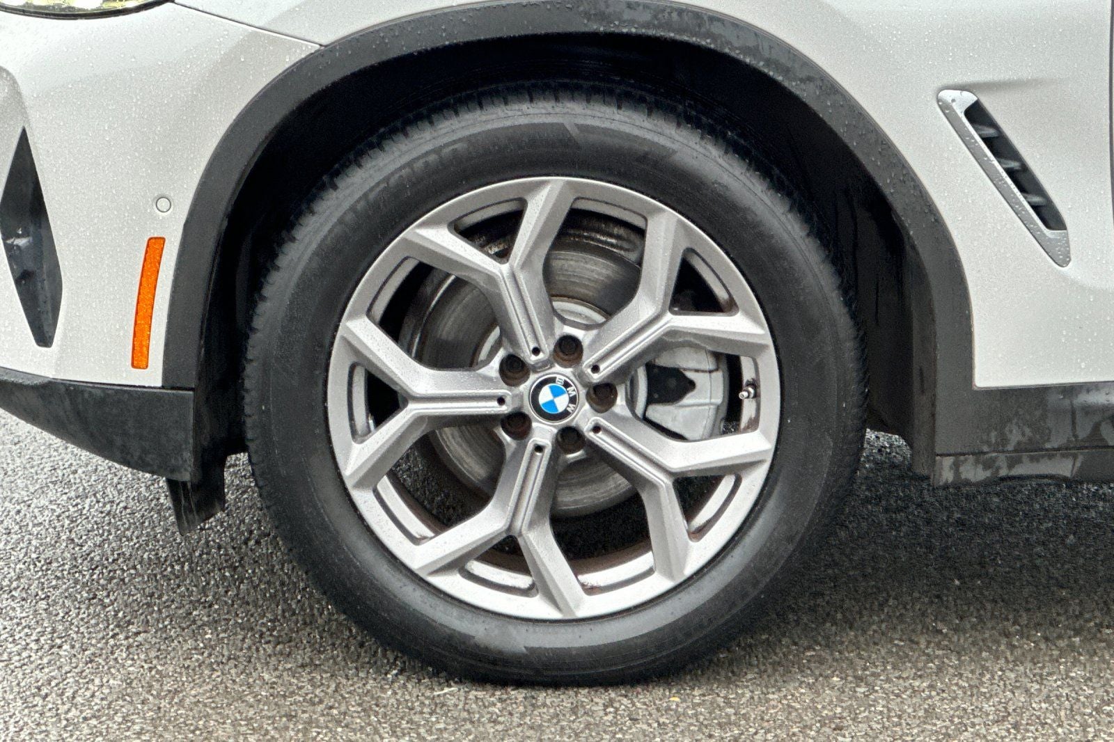 2023 BMW X4 xDrive30i