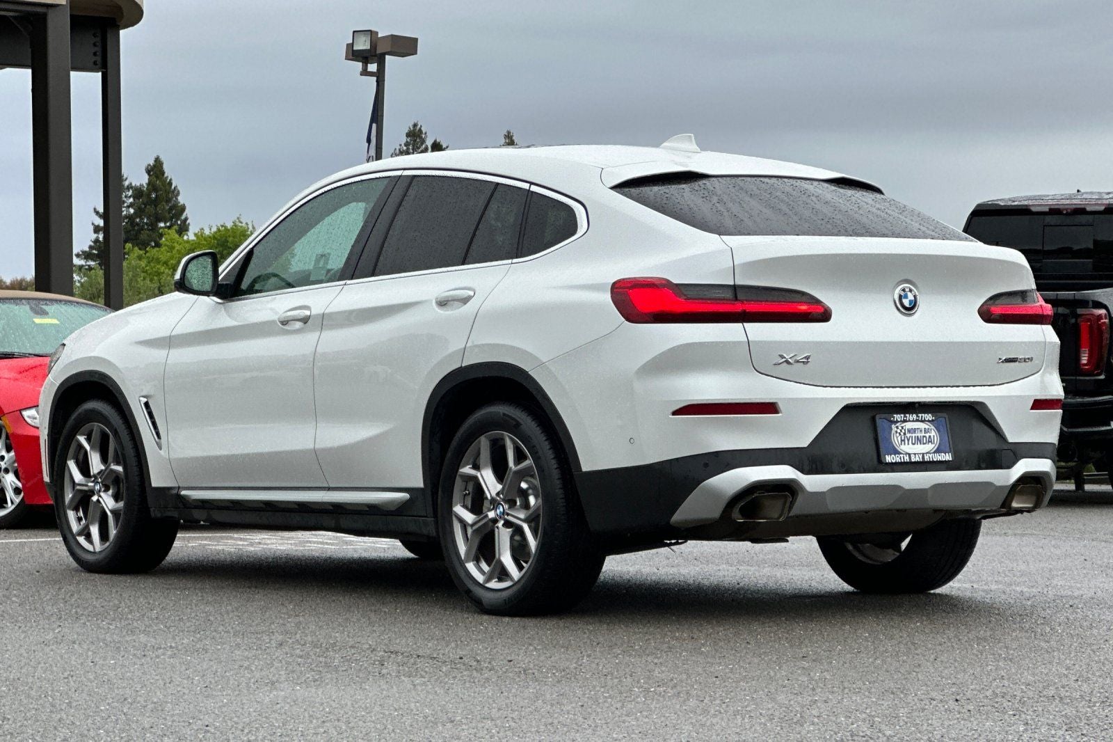 2023 BMW X4 xDrive30i