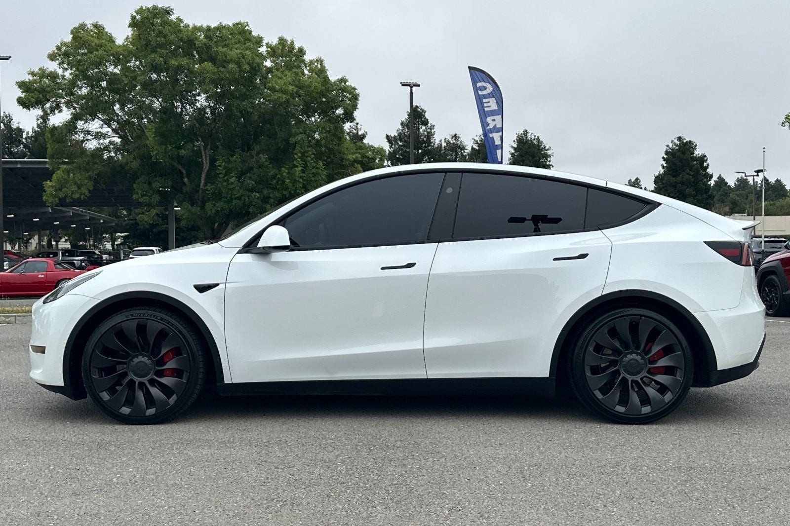 2023 Tesla Model Y Performance
