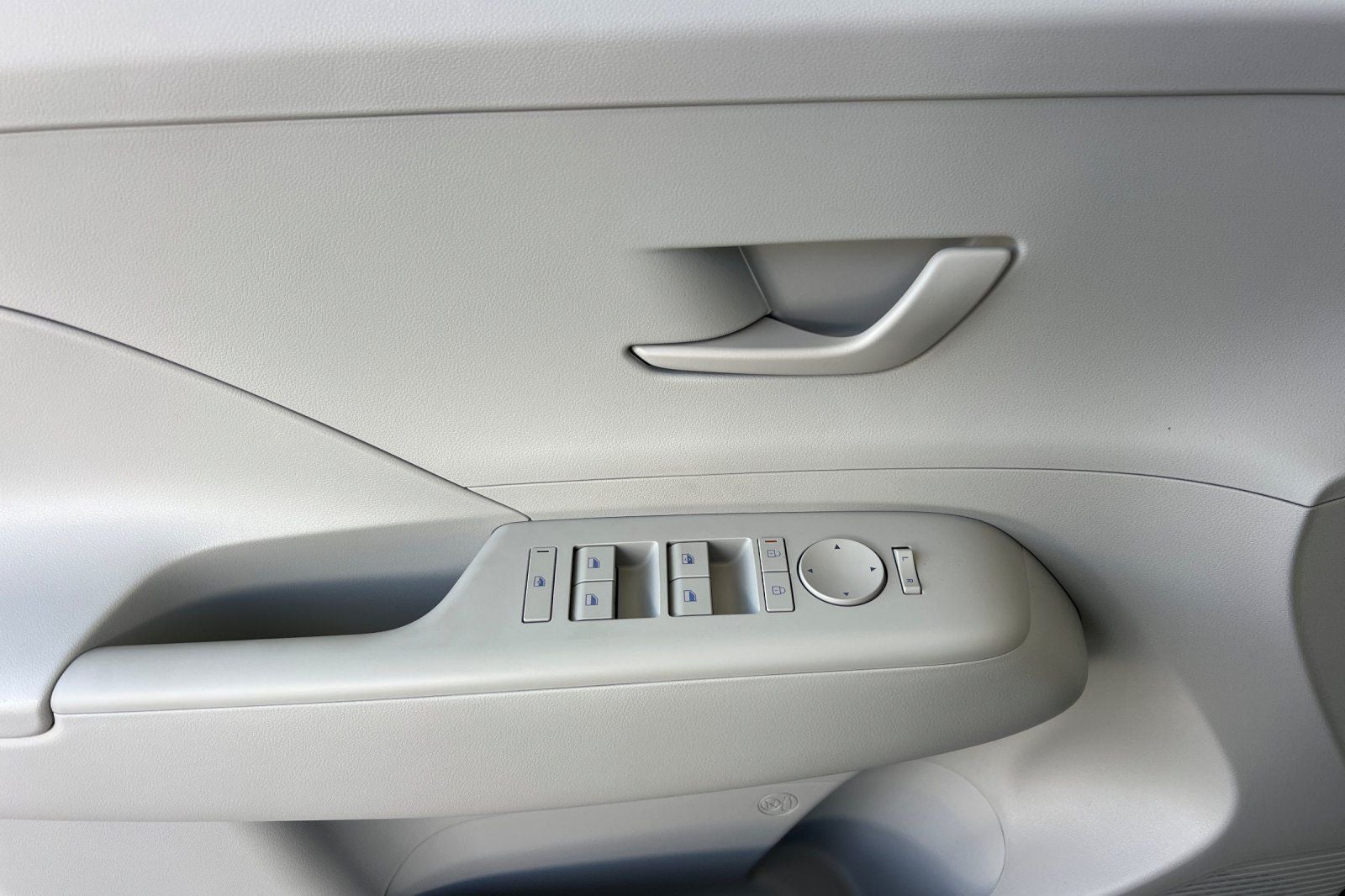 2025 Hyundai KONA ELECTRIC SEL