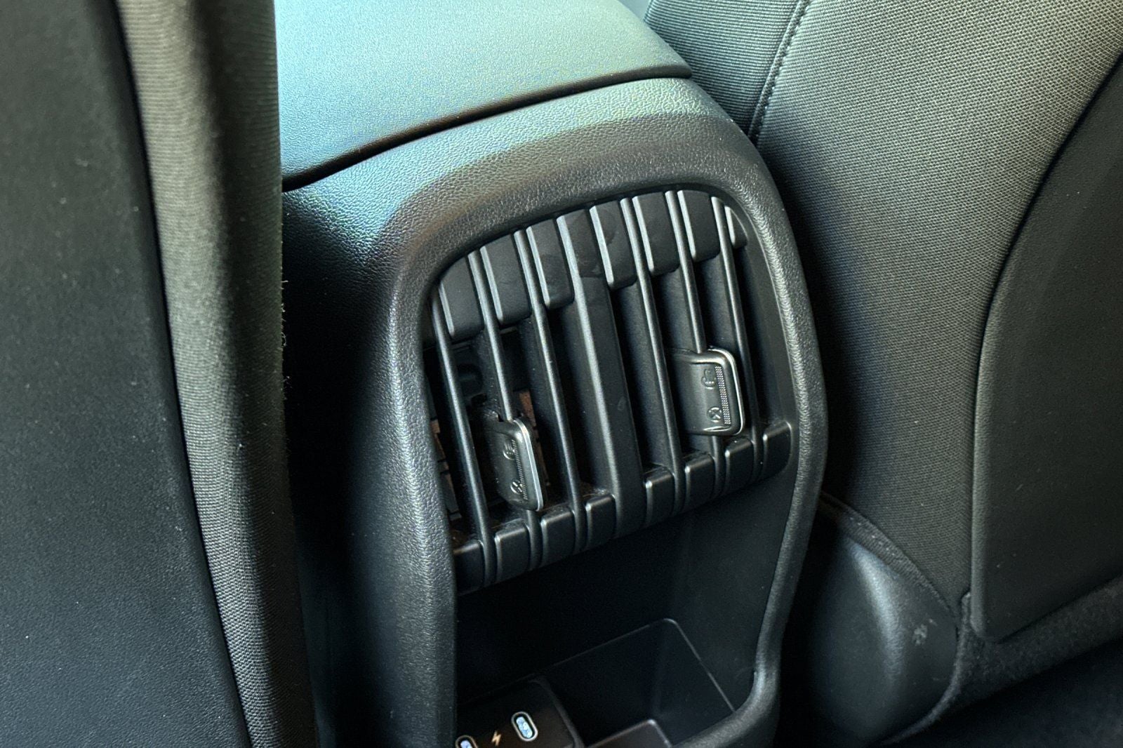 2024 Hyundai KONA ELECTRIC SEL