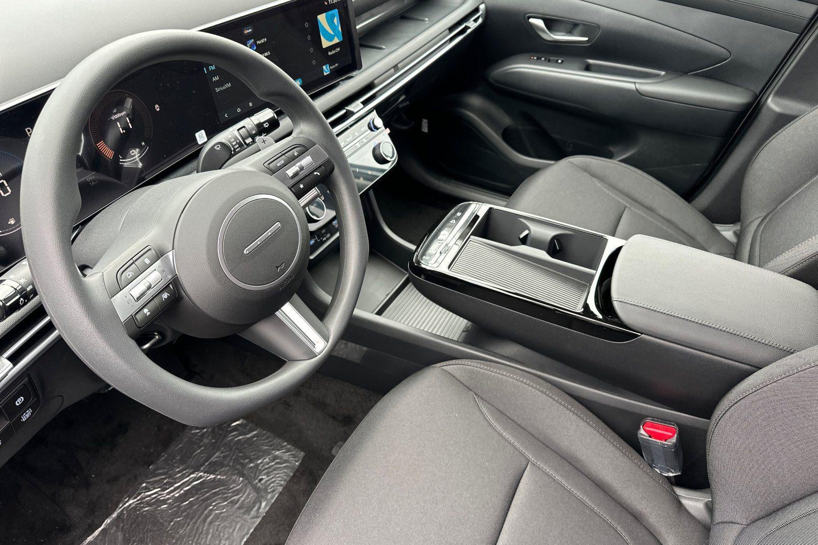2026 Hyundai TUCSON HYBRID SEL AWD