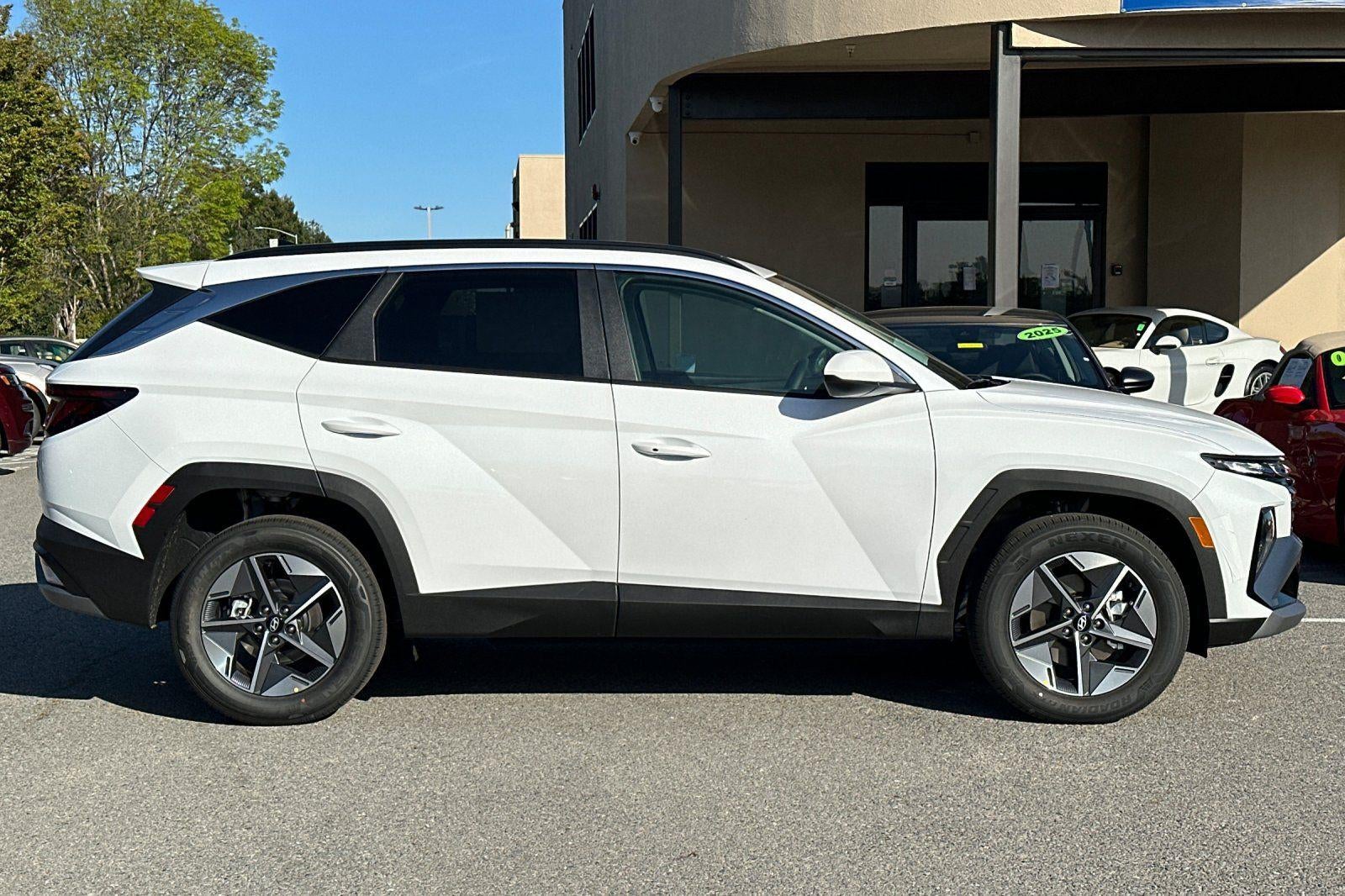 2026 Hyundai TUCSON HYBRID SEL AWD