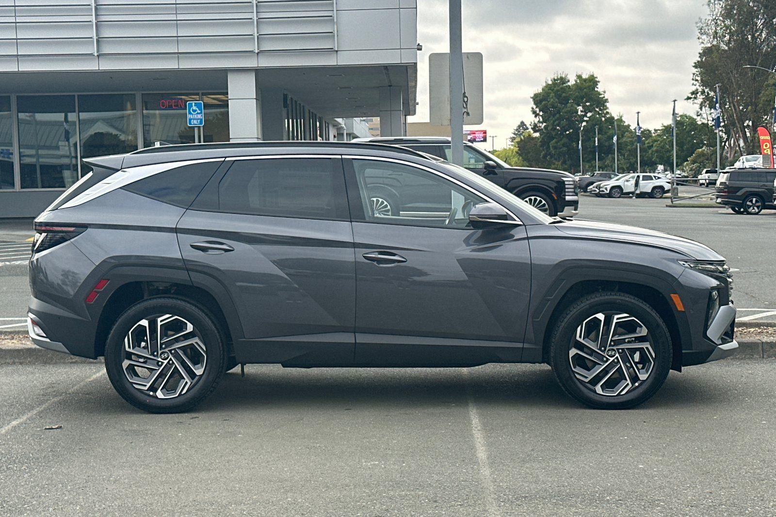 2025 Hyundai TUCSON HYBRID Limited