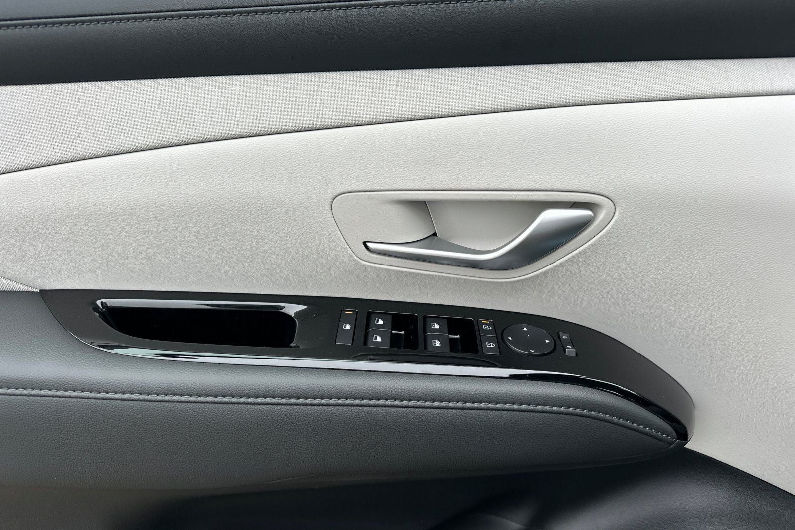 2026 Hyundai TUCSON PLUG-IN HYBRID Limited