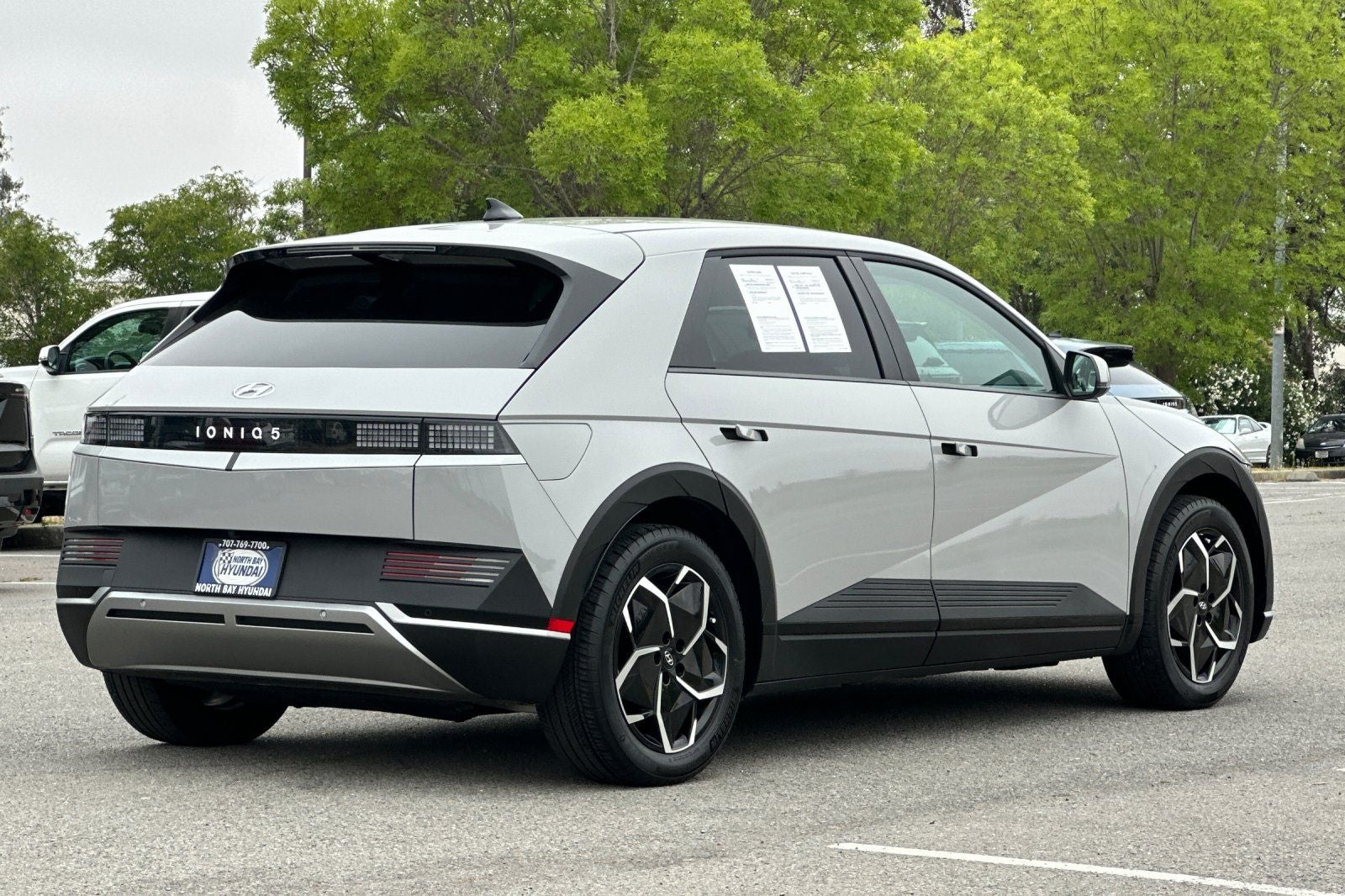 2024 Hyundai IONIQ 5 SEL