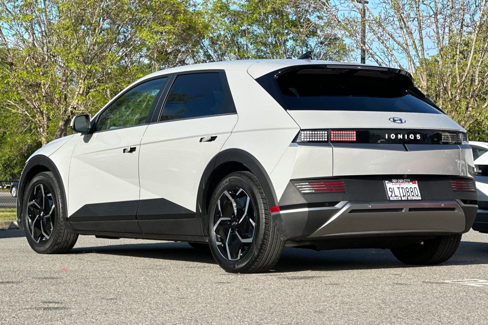 2024 Hyundai IONIQ 5 SEL
