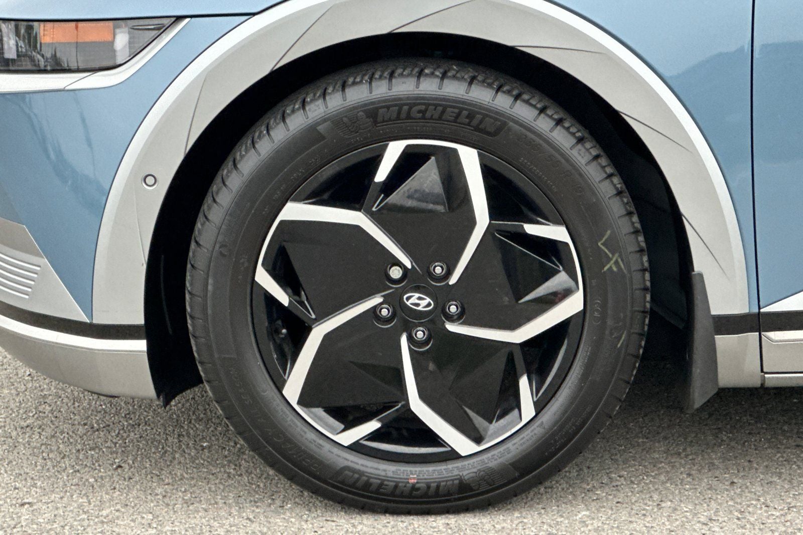 2024 Hyundai IONIQ 5 Limited