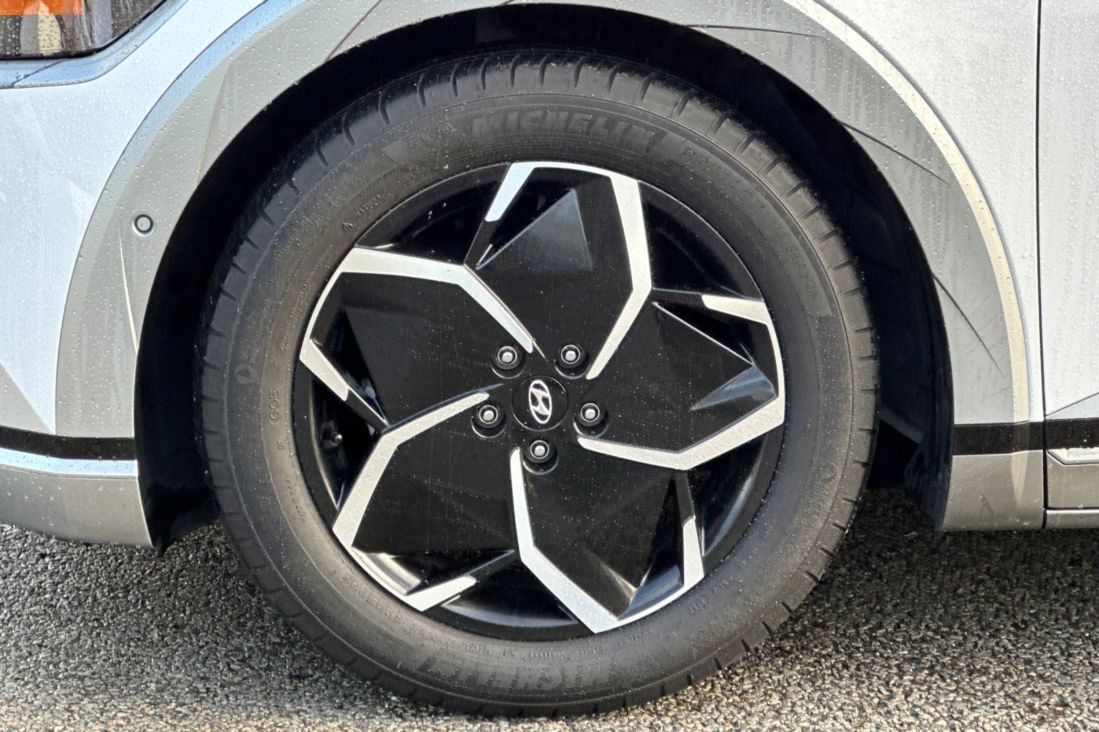 2024 Hyundai IONIQ 5 Limited