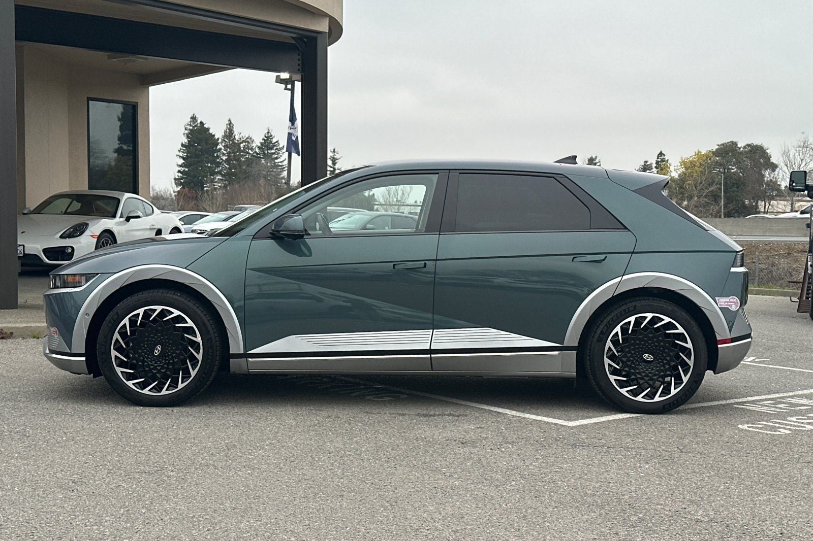 2024 Hyundai IONIQ 5 Limited