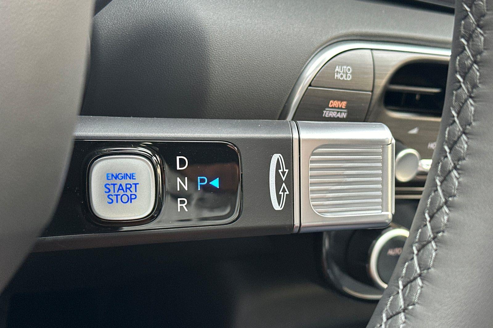 2026 Hyundai PALISADE HYBRID SEL Premium 8P