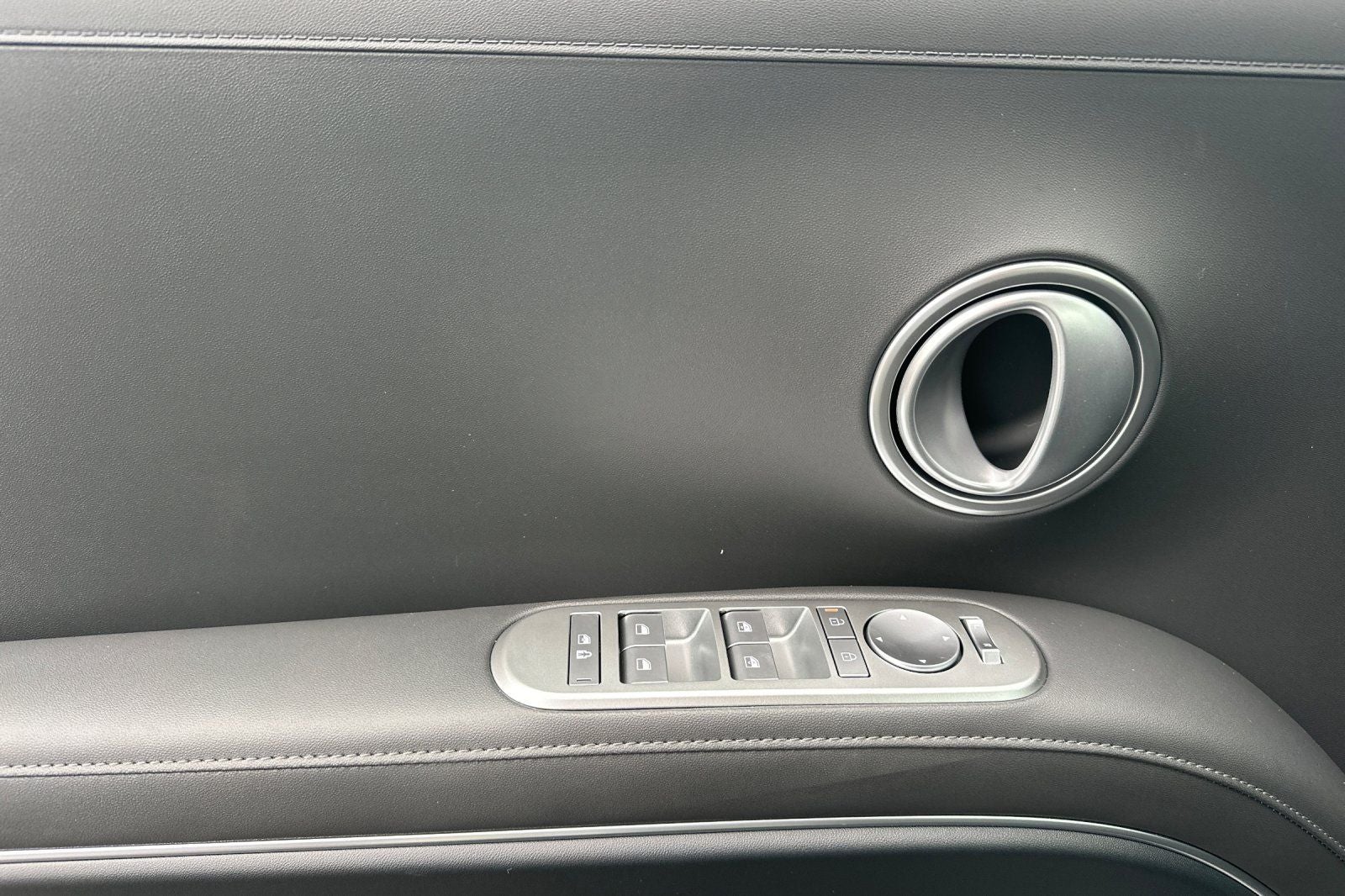 2026 Hyundai PALISADE SEL 8 Passenger