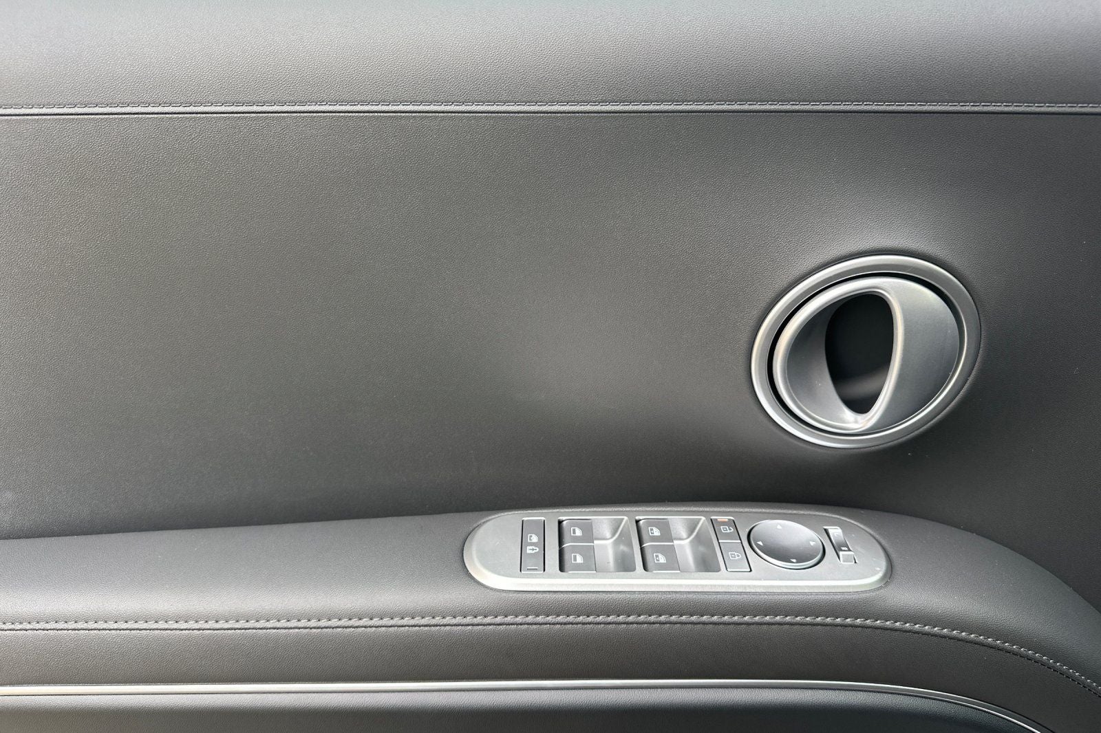 2026 Hyundai PALISADE HYBRID SEL 8 Passenger