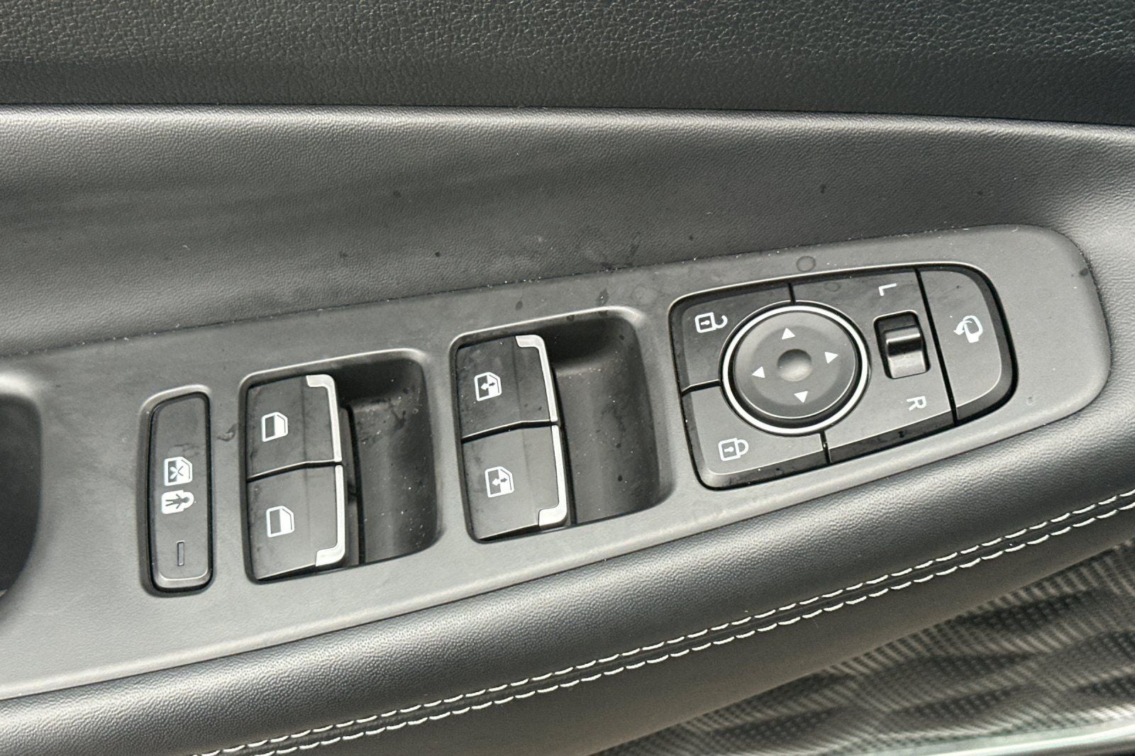 2022 Hyundai SANTA FE HYBRID Limited