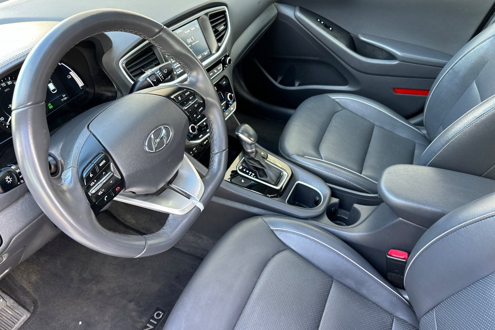 2017 Hyundai IONIQ HYBRID Limited