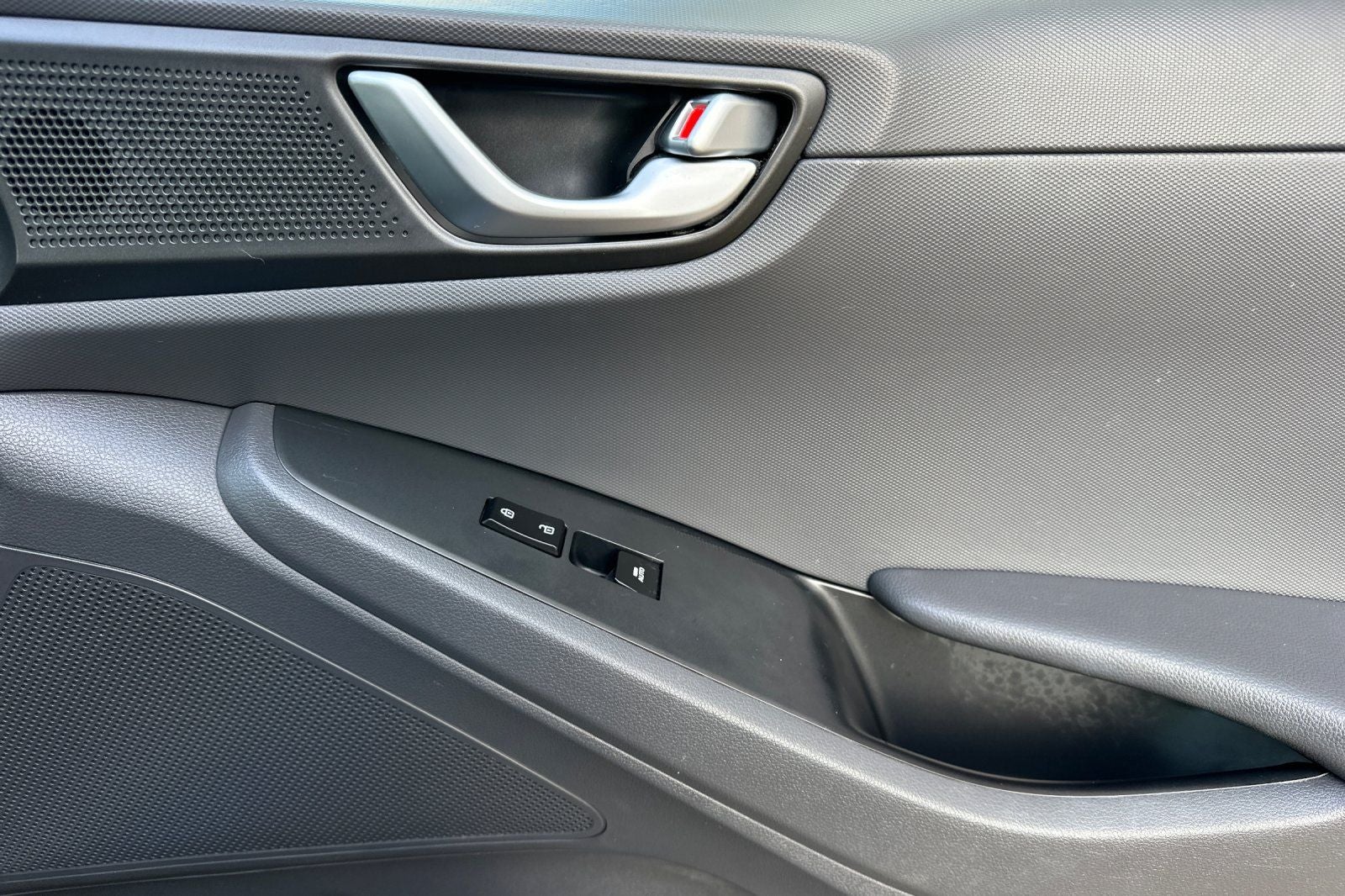 2017 Hyundai IONIQ HYBRID Limited