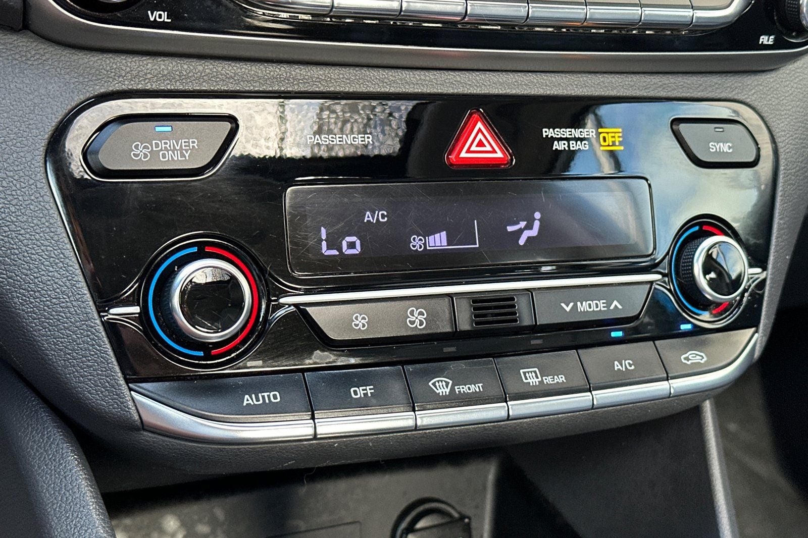 2017 Hyundai IONIQ HYBRID Limited