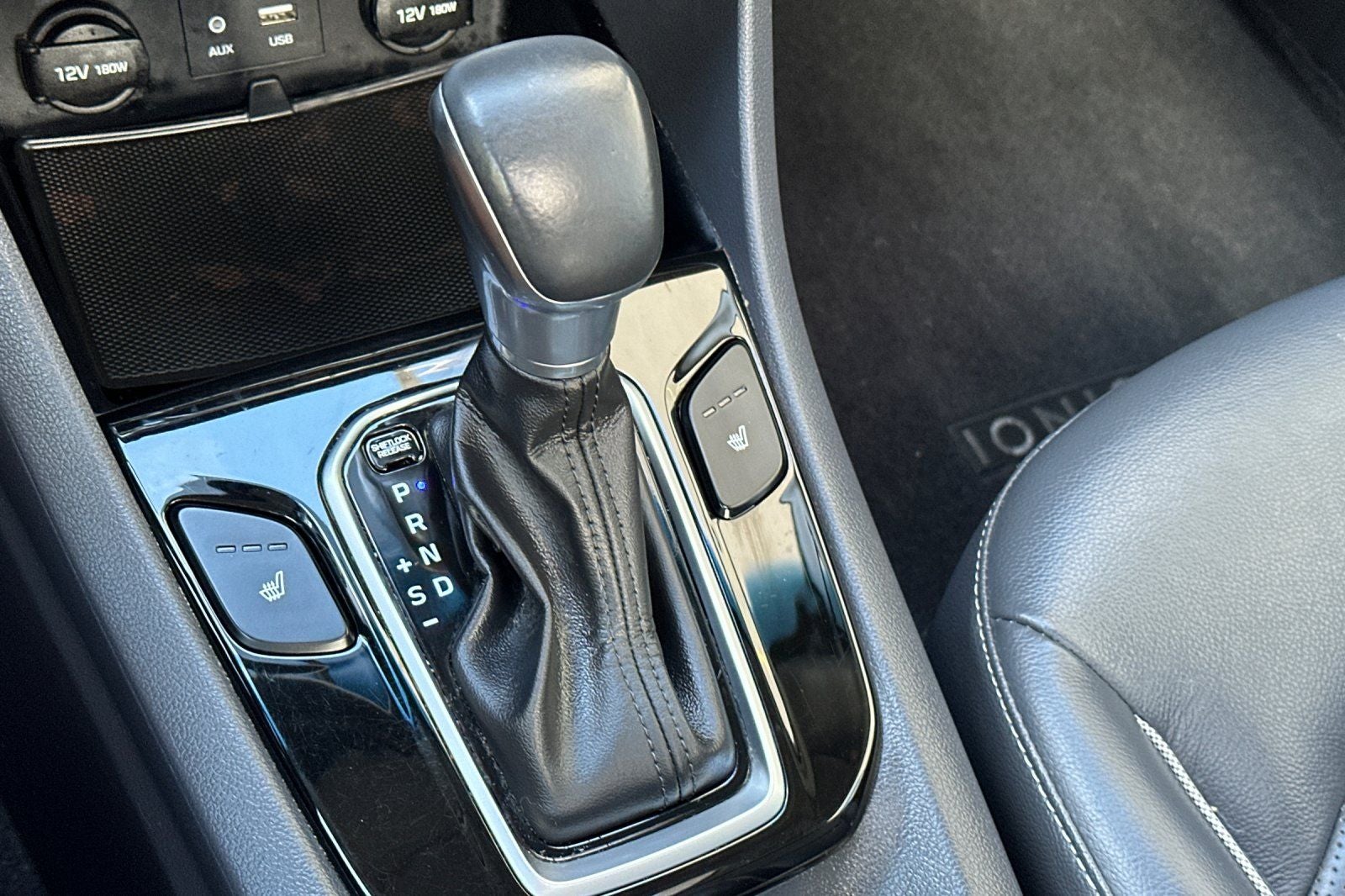 2017 Hyundai IONIQ HYBRID Limited