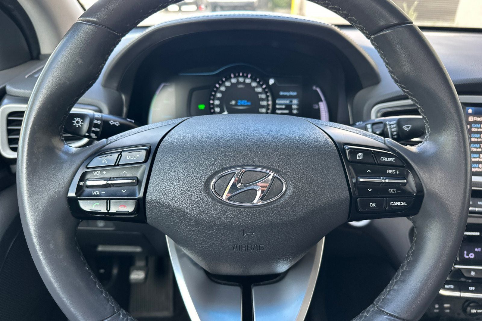 2017 Hyundai IONIQ HYBRID Limited