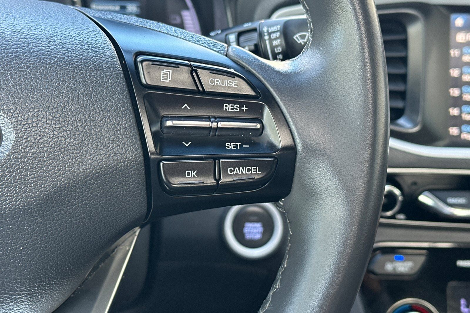 2017 Hyundai IONIQ HYBRID Limited