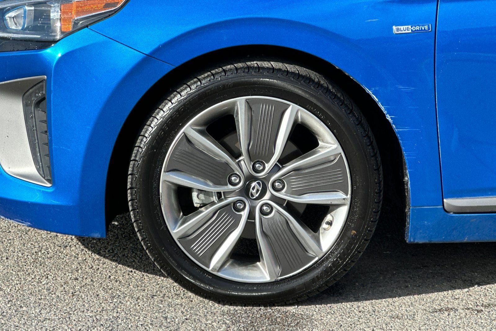 2017 Hyundai IONIQ HYBRID Limited