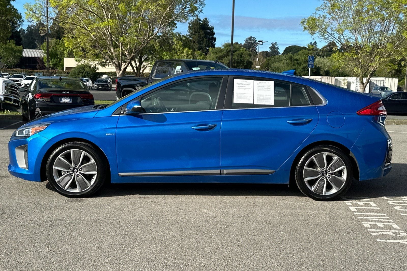 2017 Hyundai IONIQ HYBRID Limited