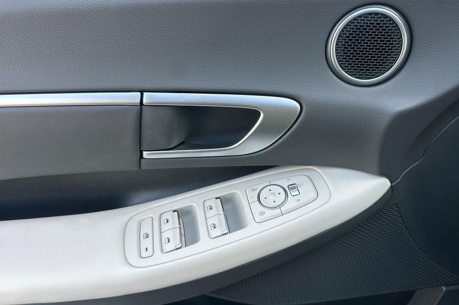2025 Hyundai SONATA SEL Convenience