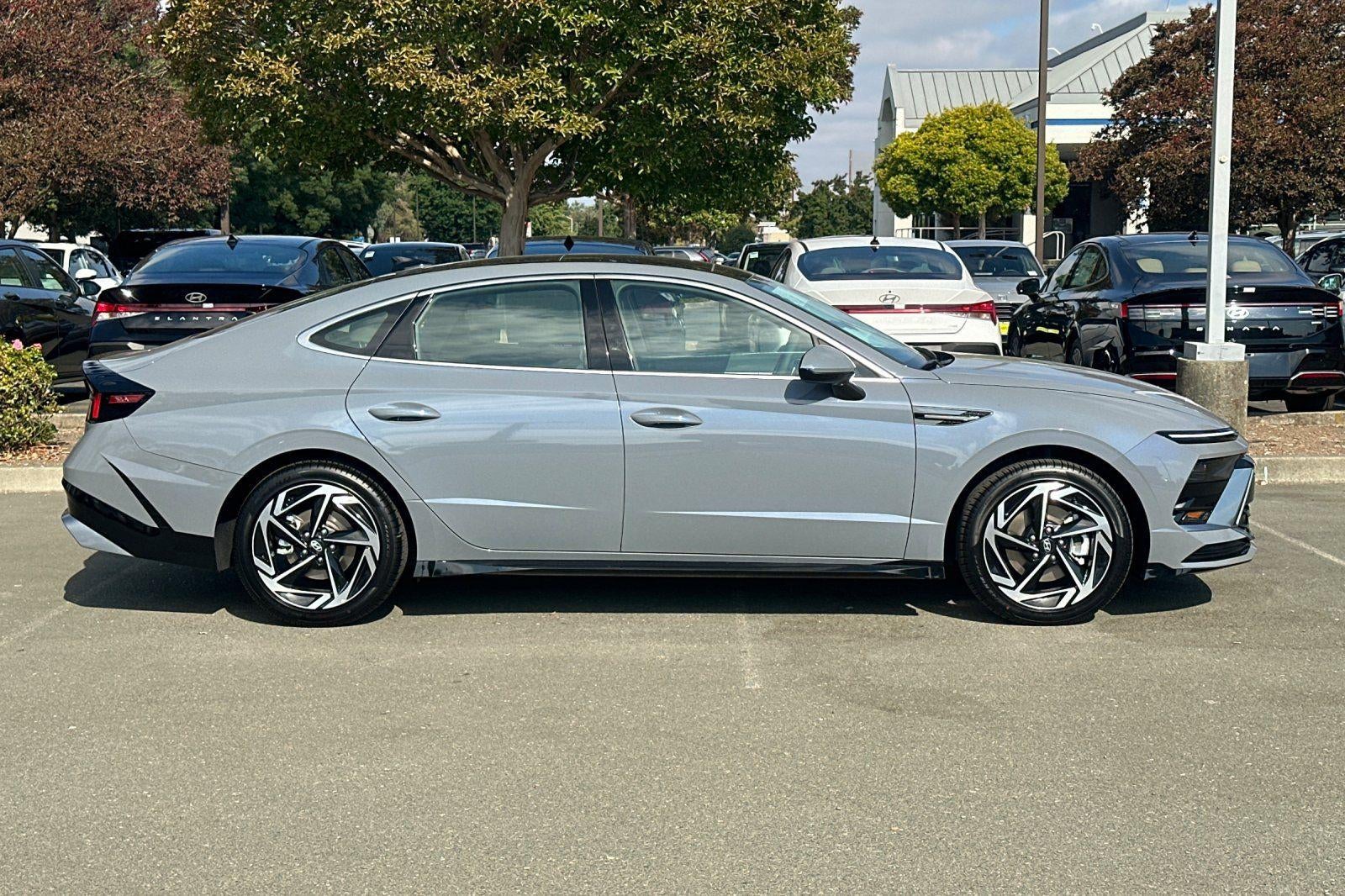 2025 Hyundai Sonata SEL - Photo 36