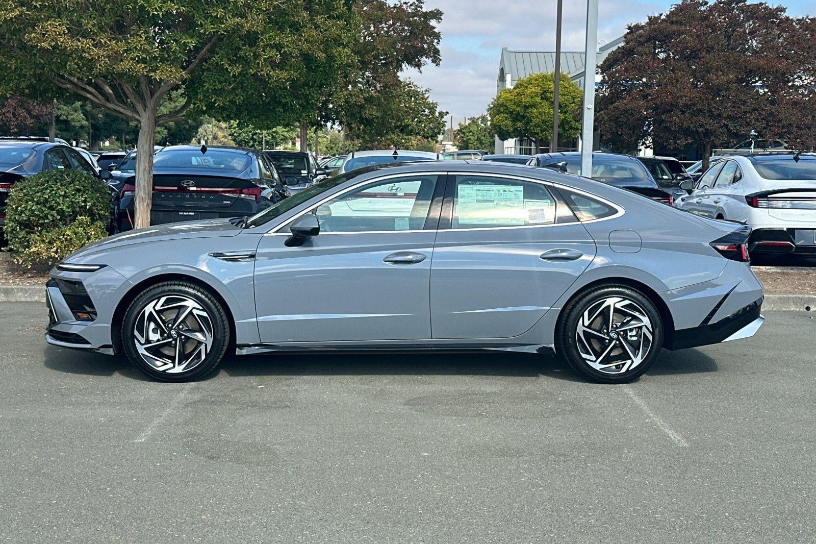 2025 Hyundai Sonata SEL - Photo 40